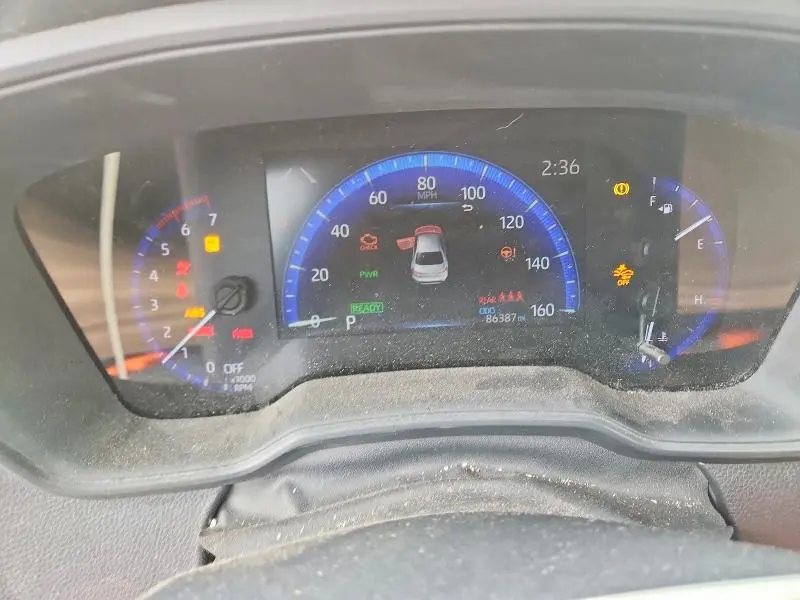 2021 TOYOTA COROLLA LE  