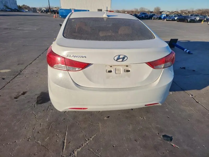 2011 HYUNDAI ELANTRA GLS  