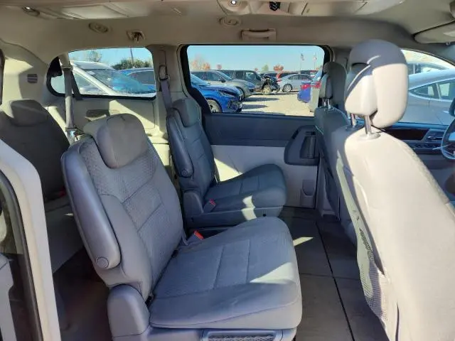 2010 CHRYSLER TOWN & COUNTRY TOURING  