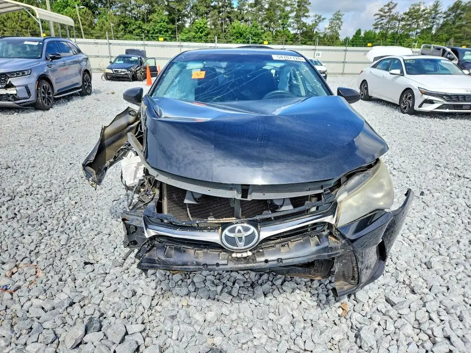 2015 TOYOTA CAMRY SE  