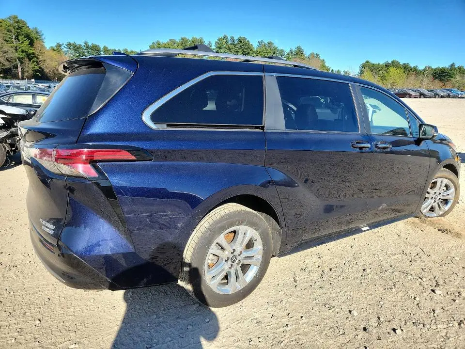 2024 TOYOTA SIENNA PLATINUM 7-PASSENGER  
