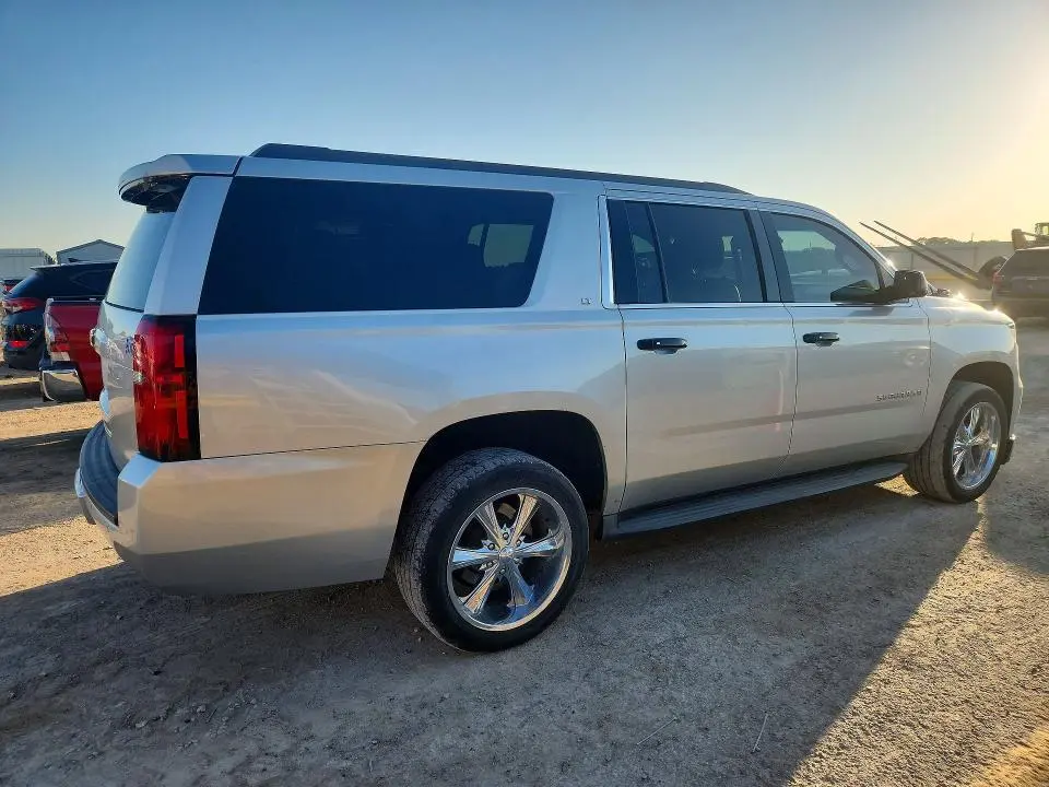 2015 CHEVROLET SUBURBAN K1500 LT  