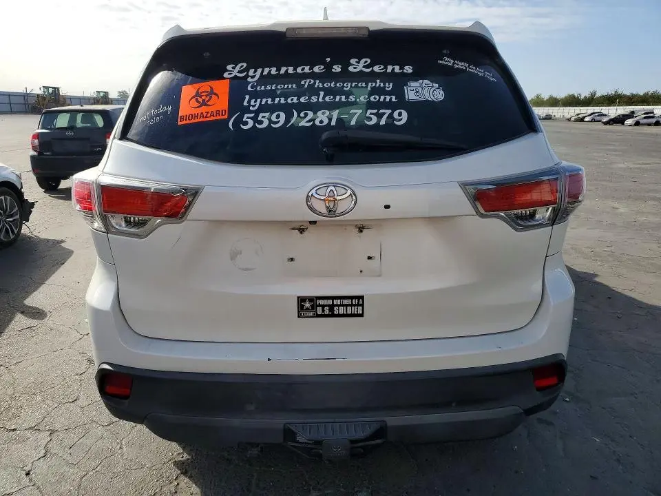 2016 TOYOTA HIGHLANDER XLE  