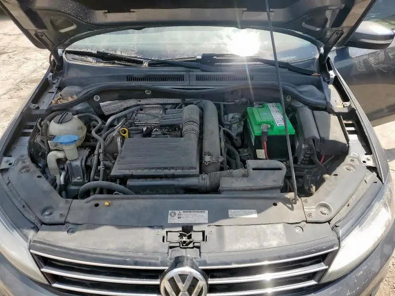 2017 VOLKSWAGEN JETTA SE  