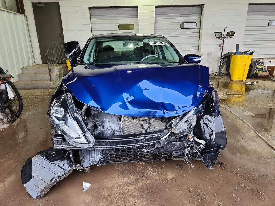 2016 NISSAN SENTRA SR  