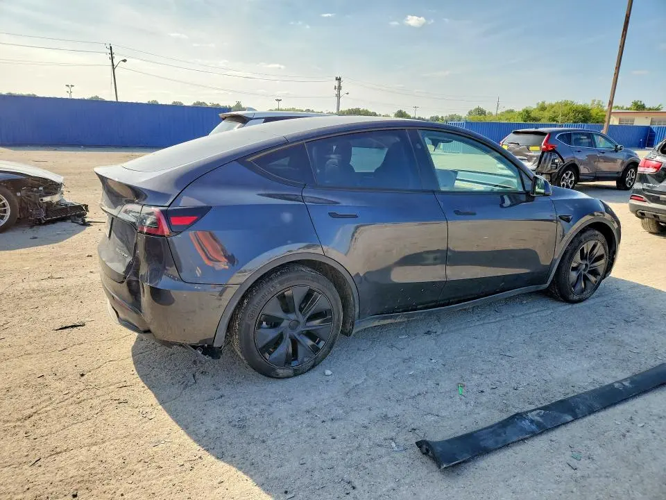 2025 TESLA MODEL Y   