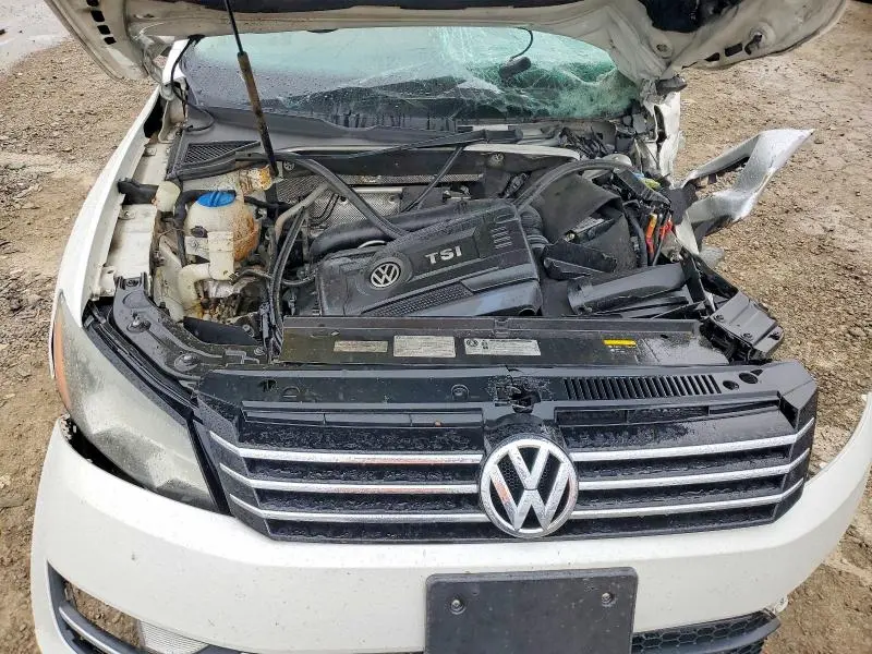 2015 VOLKSWAGEN PASSAT S  