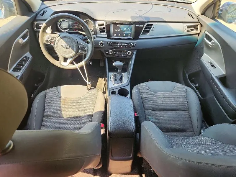 2018 KIA NIRO LX  