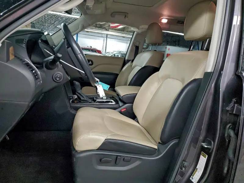 2023 INFINITI QX80 LUXE  