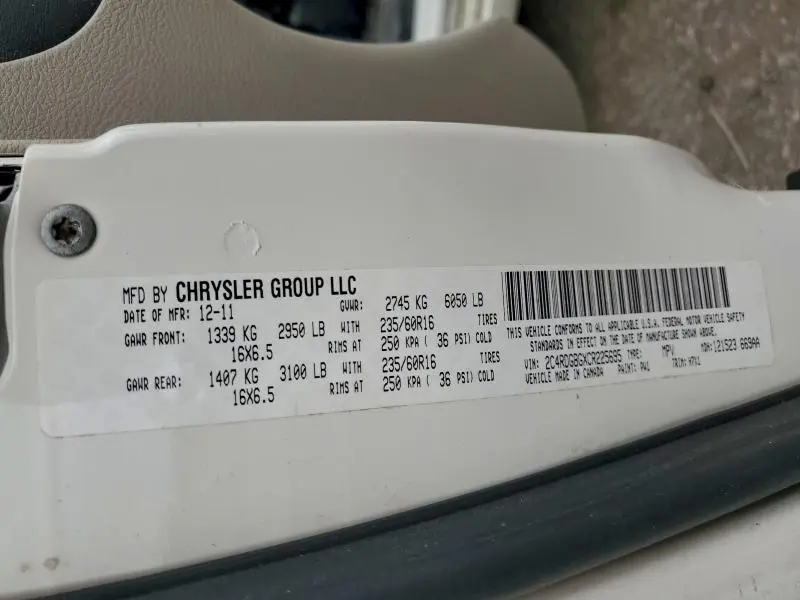 2012 DODGE GRAND CARAVAN SE  