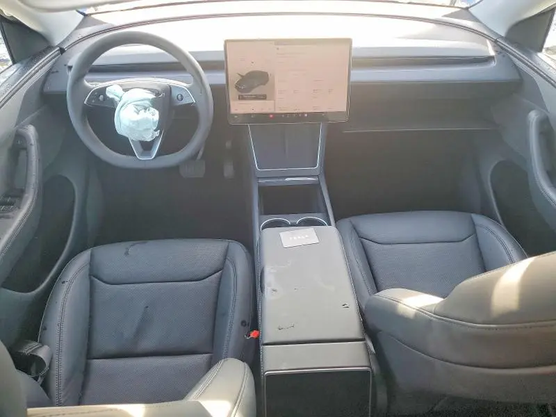 2026 TESLA MODEL Y   