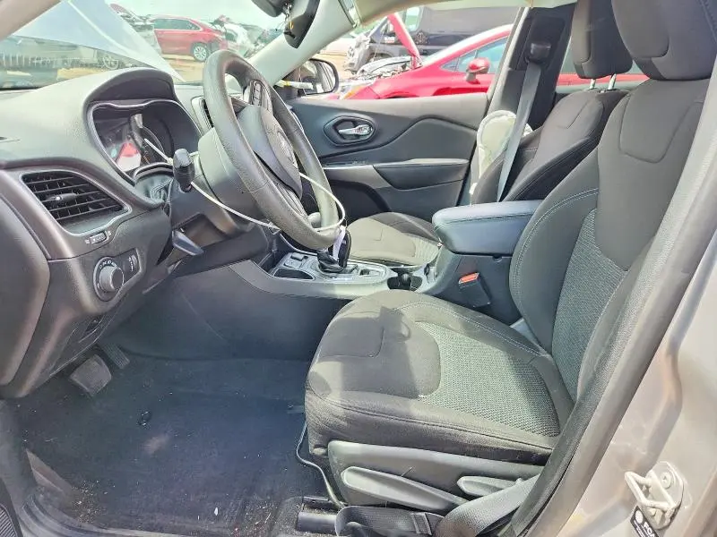 2021 JEEP CHEROKEE LATITUDE  