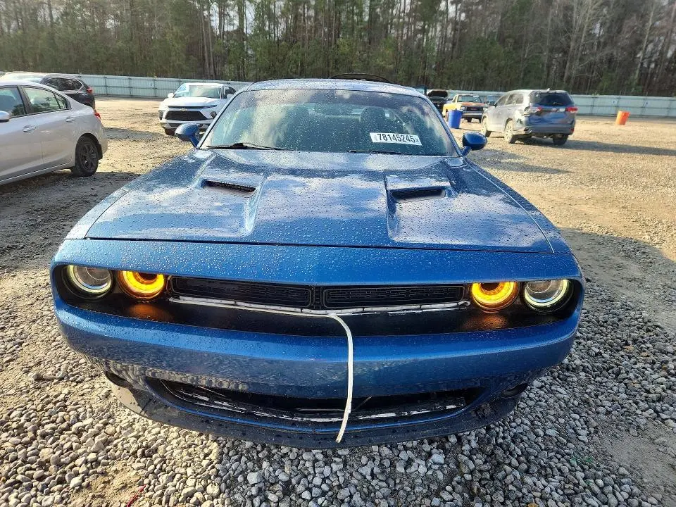 2022 DODGE CHALLENGER SXT  