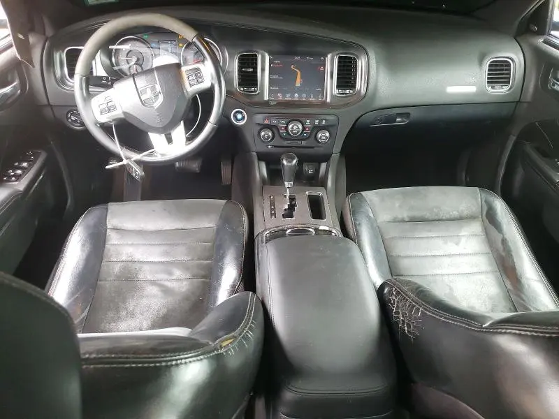 2011 DODGE CHARGER R  