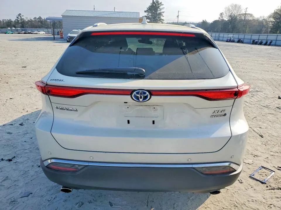 2021 TOYOTA VENZA XLE  