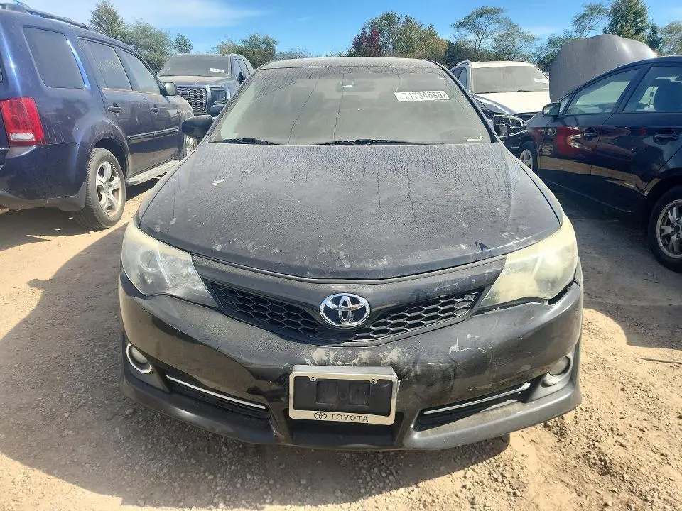 2012 TOYOTA CAMRY SE  