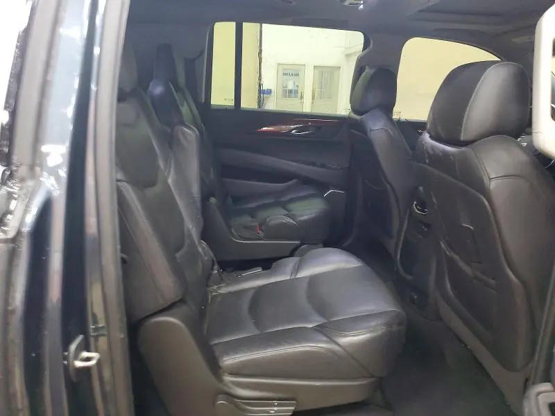 2019 CADILLAC ESCALADE ESV LUXURY  