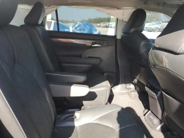 2021 TOYOTA HIGHLANDER PLATINUM  