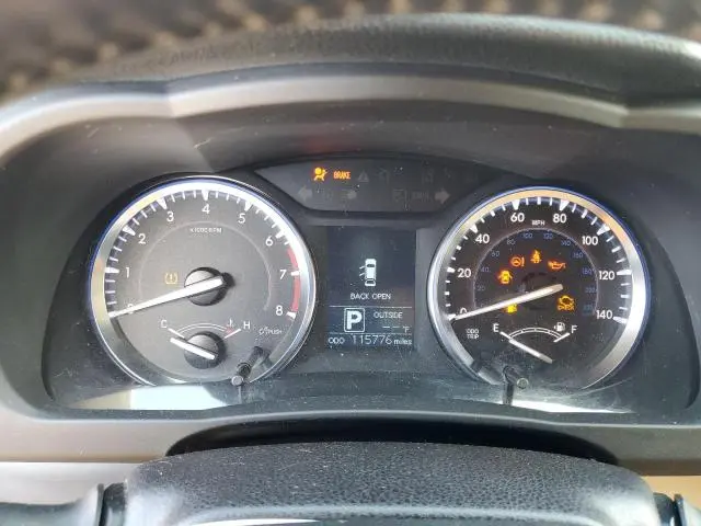 2015 TOYOTA HIGHLANDER LE  