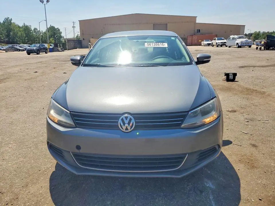 2014 VOLKSWAGEN JETTA SE  