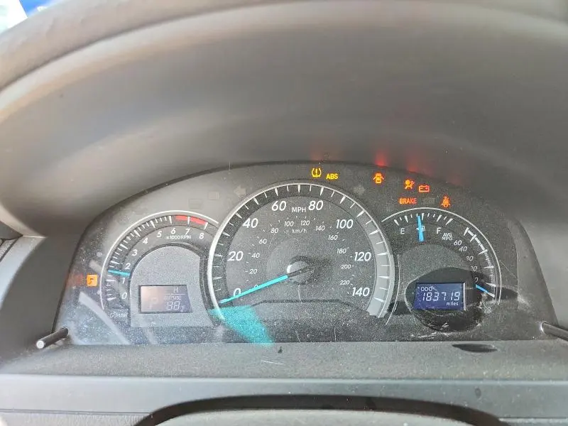 2014 TOYOTA CAMRY LE  