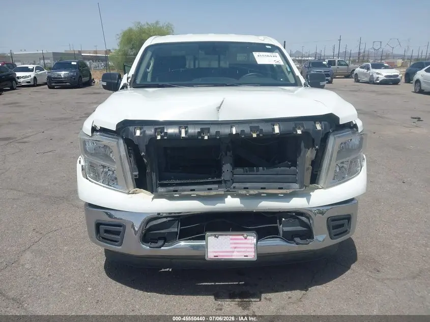 2018 NISSAN TITAN SV