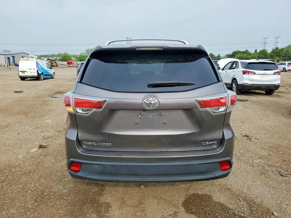 2014 TOYOTA HIGHLANDER LE  