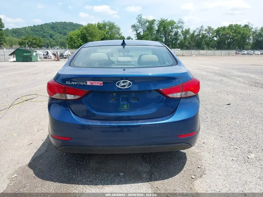 2015 HYUNDAI ELANTRA SE