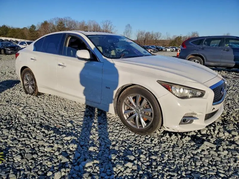 2017 INFINITI Q50   