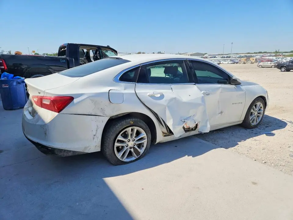 2017 CHEVROLET MALIBU LT  