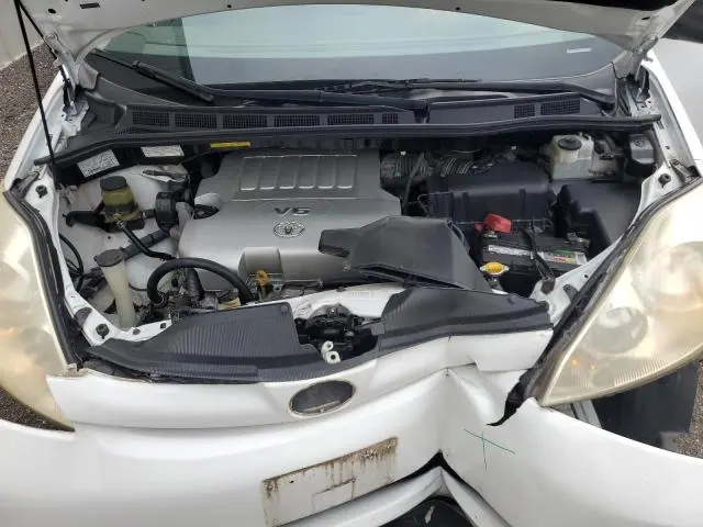 2010 TOYOTA SIENNA CE  