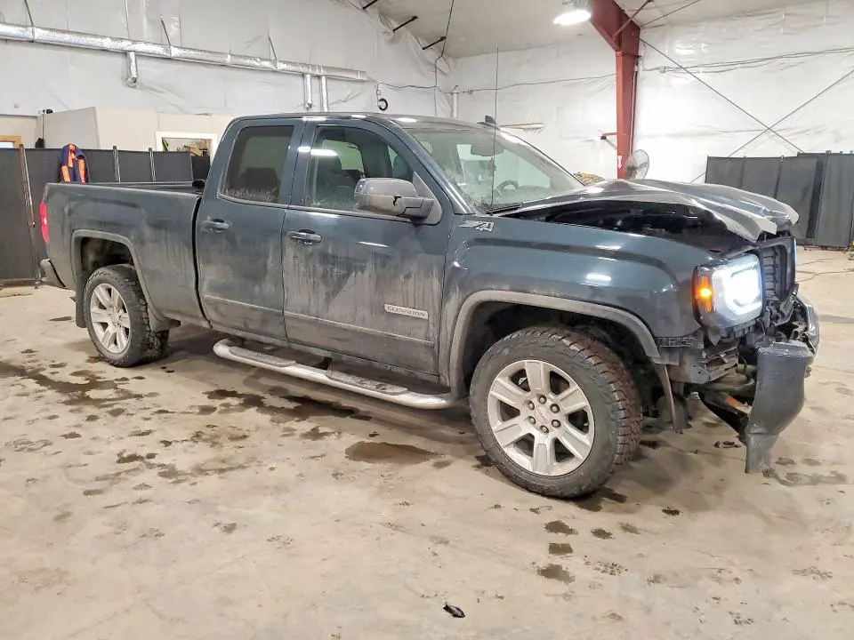 2017 GMC SIERRA K1500 SLE  