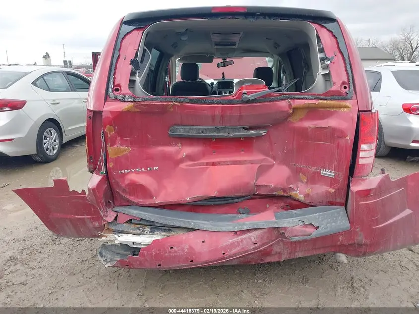 2010 CHRYSLER TOWN & COUNTRY TOURING