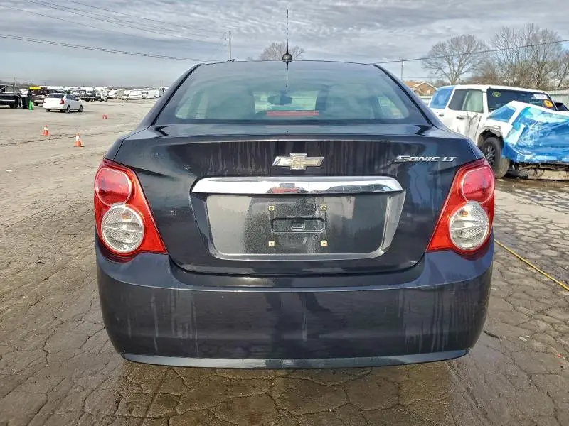 2015 CHEVROLET SONIC LT  