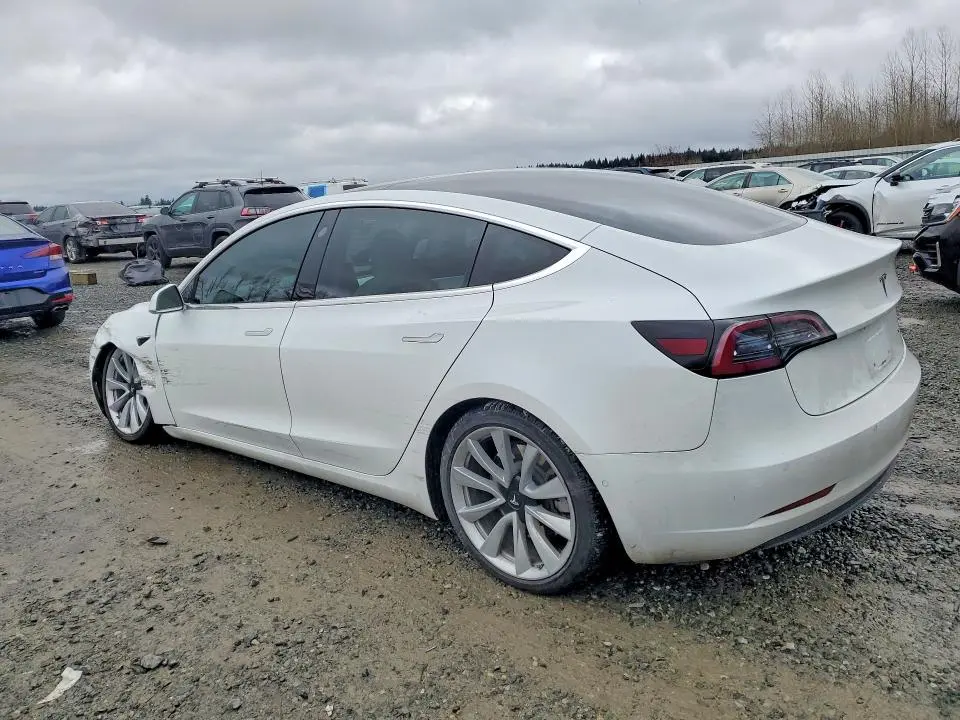 2018 TESLA MODEL 3   