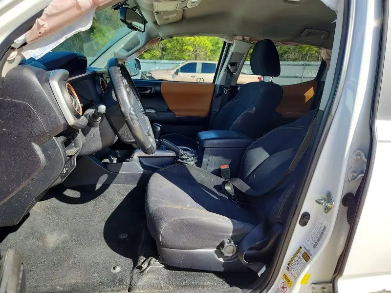 2017 TOYOTA TACOMA SR5 V6  