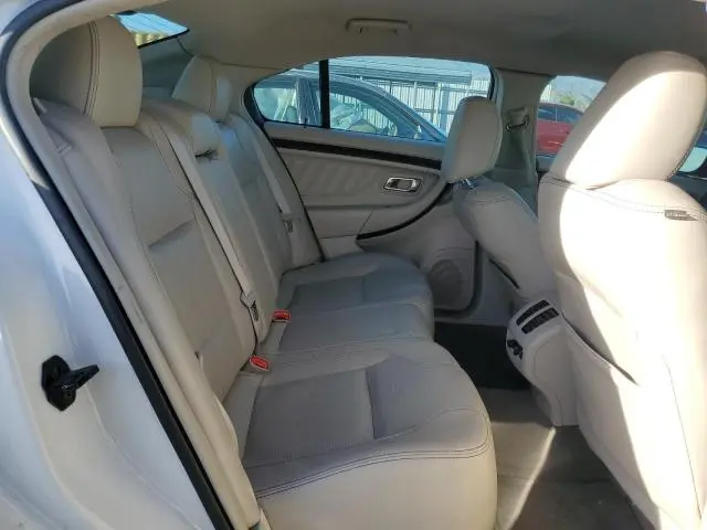 2010 FORD TAURUS LIMITED  