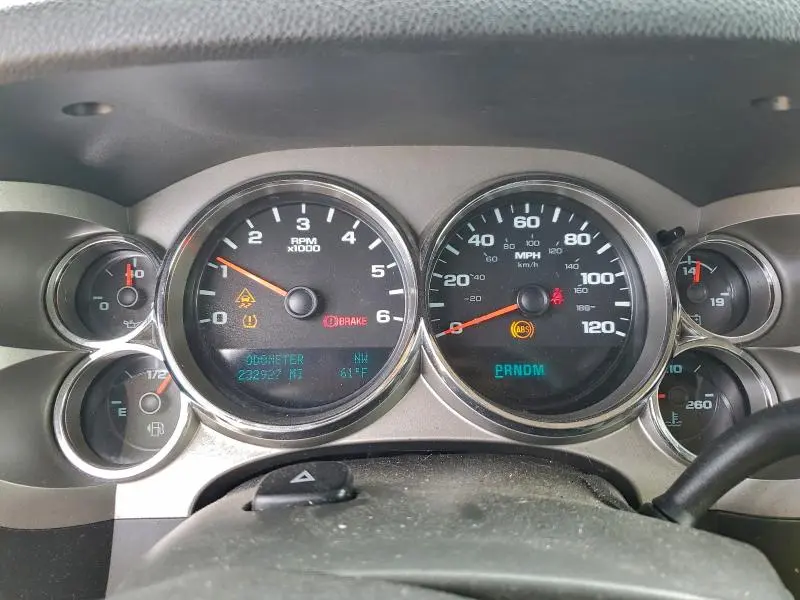 2011 CHEVROLET SILVERADO C1500 LT  