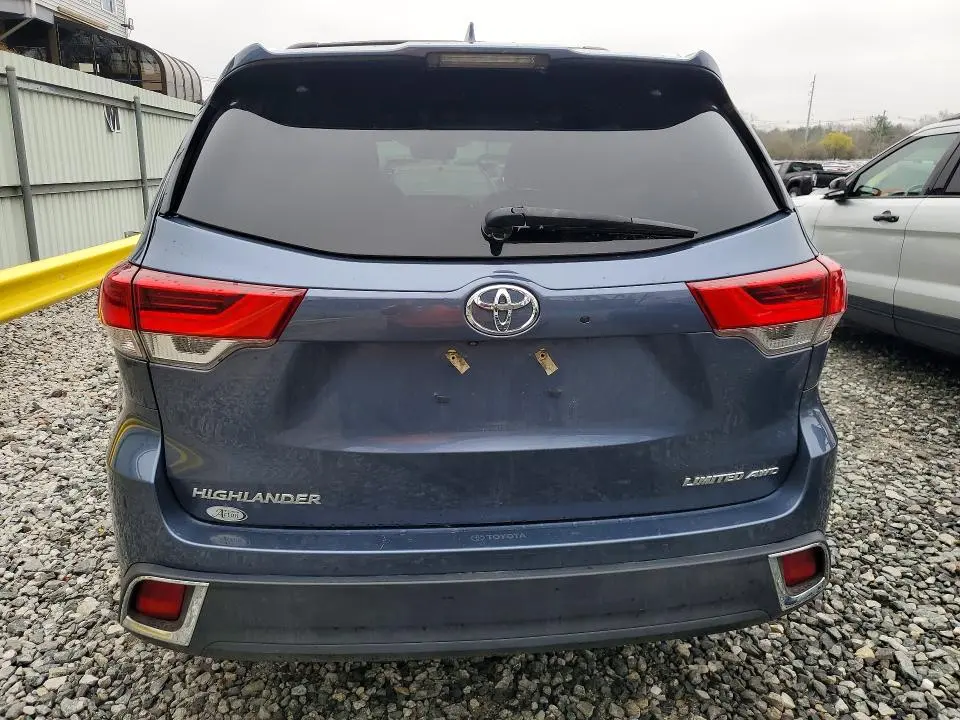 2019 TOYOTA HIGHLANDER LIMITED  