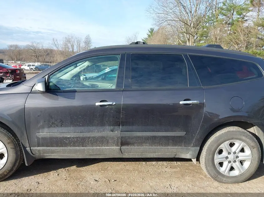 2016 CHEVROLET TRAVERSE LS
