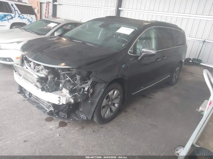 2018 CHRYSLER PACIFICA HYBRID LIMITED
