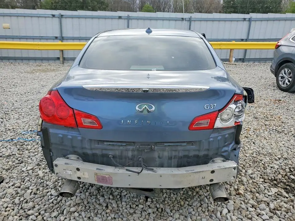 2010 INFINITI G37 BASE  