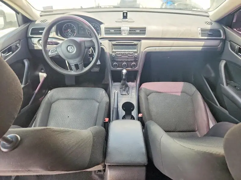 2012 VOLKSWAGEN PASSAT S  