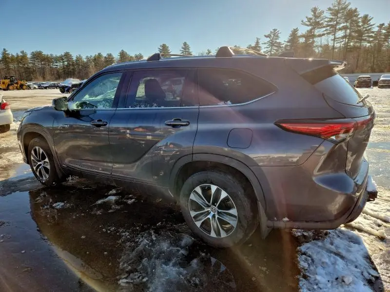 2020 TOYOTA HIGHLANDER HYBRID XLE  