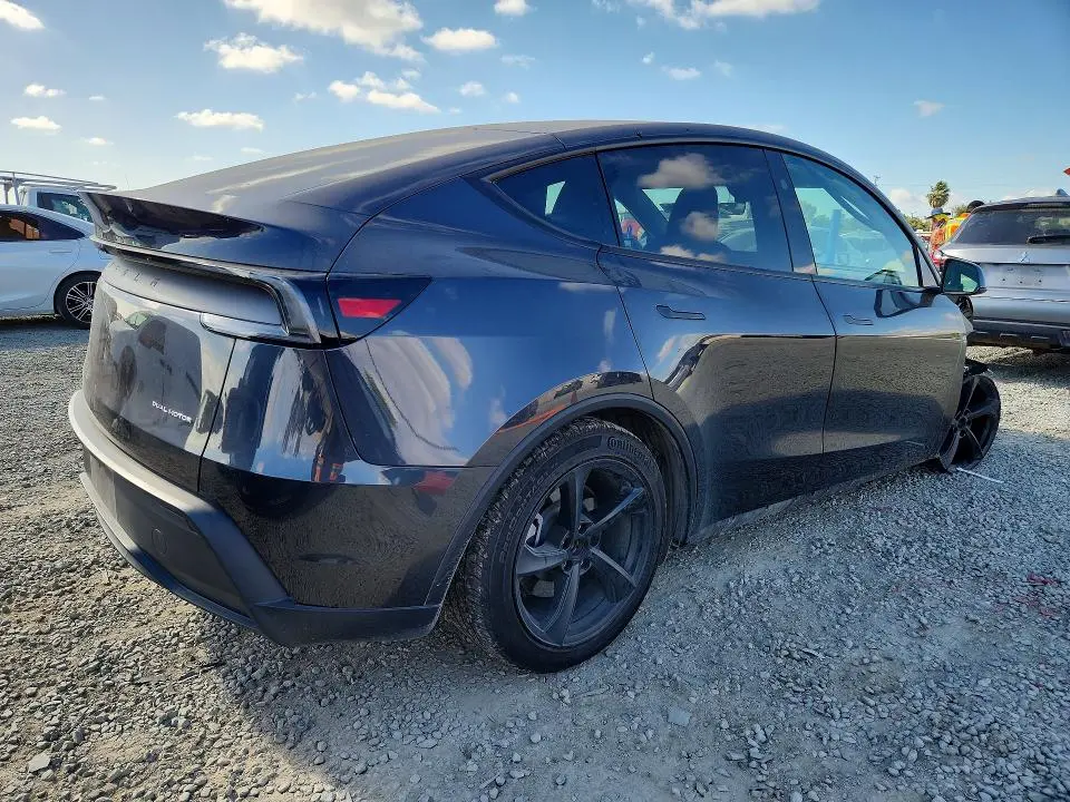2026 TESLA MODEL Y   