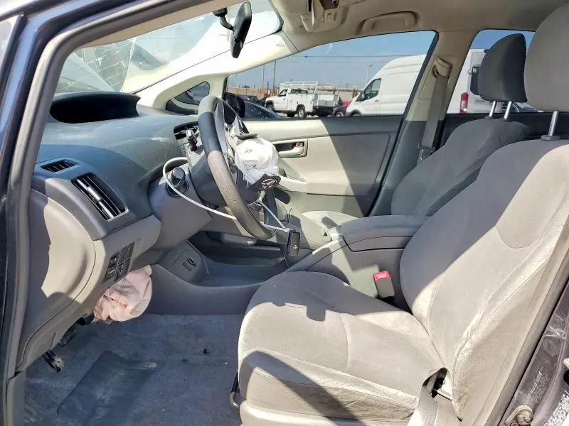 2010 TOYOTA PRIUS II  