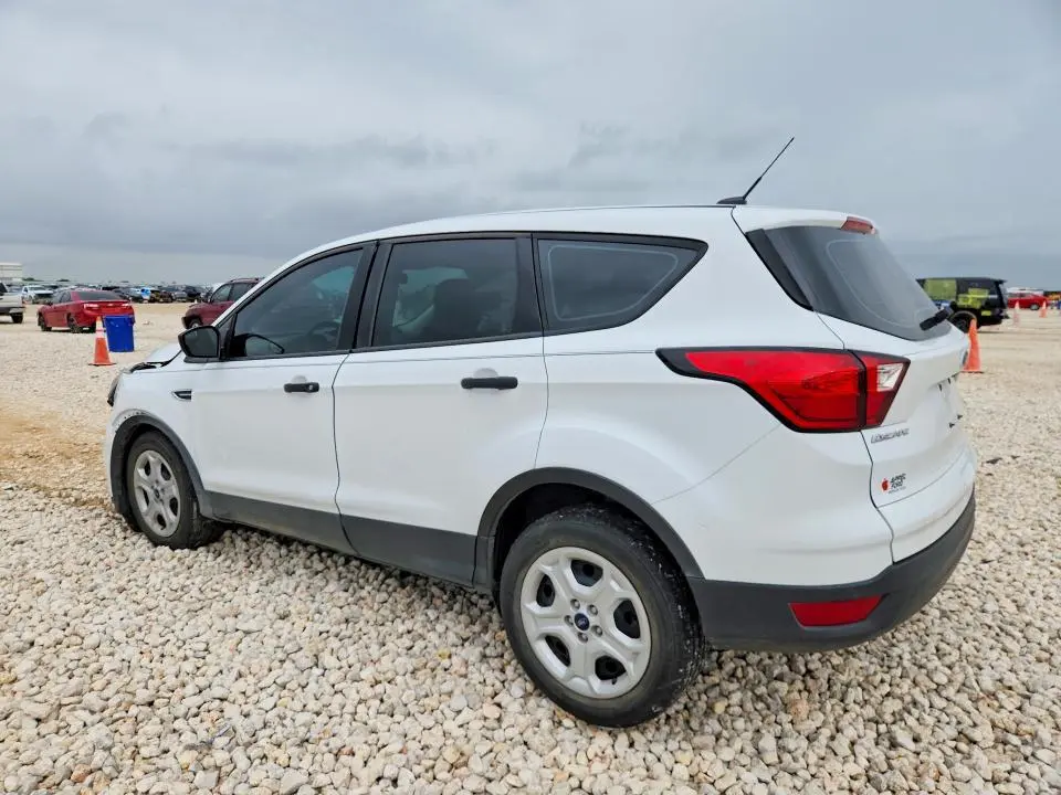 2019 FORD ESCAPE S  