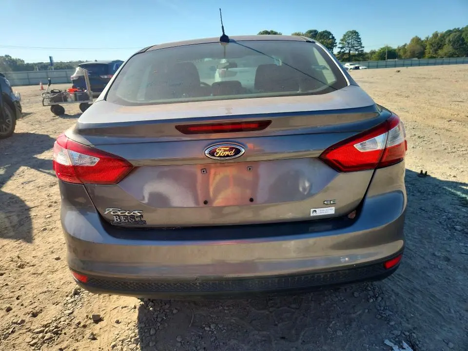 2013 FORD FOCUS SE  
