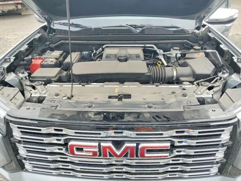 2024 GMC CANYON DENALI  