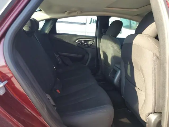 2016 CHRYSLER 200 LIMITED  